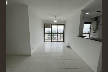 Apartamento à venda com 60m², 2 quartos e 2 vagasSala