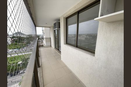 Apartamento à venda com 60m², 2 quartos e 2 vagasVaranda