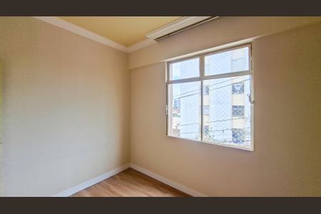 Apartamento para alugar com 81m², 2 quartos e 1 vagaQuarto