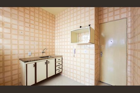 Apartamento para alugar com 81m², 2 quartos e 1 vagaCozinha