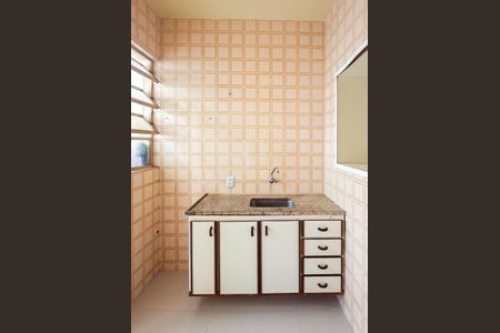 Apartamento para alugar com 81m², 2 quartos e 1 vagaCozinha