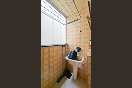 Apartamento para alugar com 81m², 2 quartos e 1 vagaÁrea de Serviço