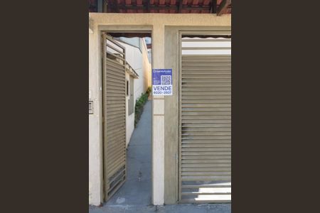 Casa de condomínio à venda com 53m², 3 quartos e 1 vagaFachada