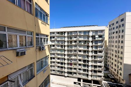 Vista Sala/Quarto de apartamento à venda com 1 quarto, 27m² em Centro, Rio de Janeiro