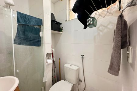 Banheiro Social de apartamento à venda com 1 quarto, 27m² em Centro, Rio de Janeiro