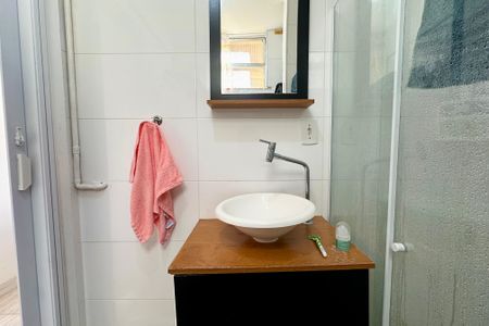 Banheiro Social de apartamento à venda com 1 quarto, 27m² em Centro, Rio de Janeiro