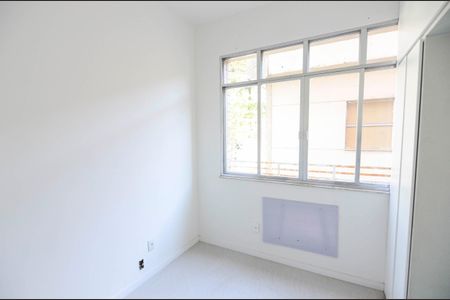 Apartamento à venda com 59m², 2 quartos e 1 vagaQuarto 2