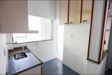 Apartamento à venda com 59m², 2 quartos e 1 vagaCozinha