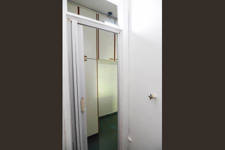 Apartamento à venda com 59m², 2 quartos e 1 vagaBanheiro de Serviço