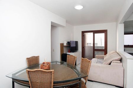 Sala de apartamento à venda com 2 quartos, 61m² em Menino Deus, Porto Alegre