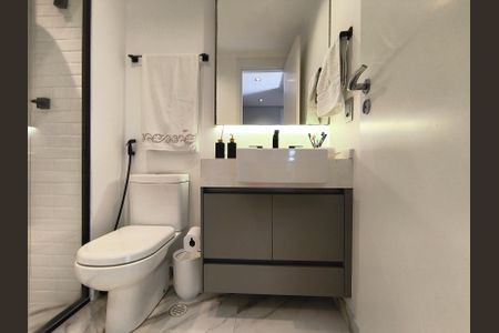 Apartamento à venda com 149m², 3 quartos e 2 vagas Apartamento à venda com 149m², 3 quartos e 2 vagasBanheiro Social