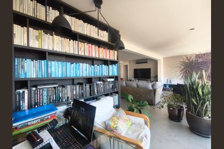 Apartamento à venda com 149m², 3 quartos e 2 vagas Apartamento à venda com 149m², 3 quartos e 2 vagasVaranda da Sala