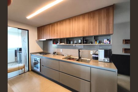 Apartamento à venda com 149m², 3 quartos e 2 vagas Apartamento à venda com 149m², 3 quartos e 2 vagasCozinha