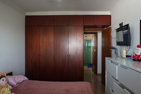 Apartamento à venda com 160m², 3 quartos e 1 vagaQuarto 1