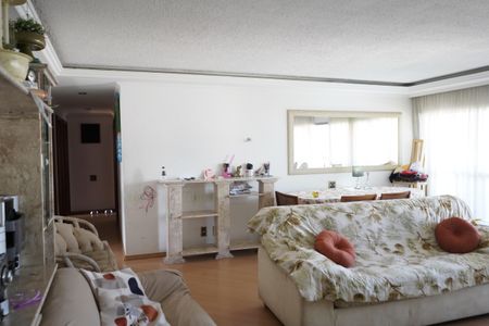 Apartamento à venda com 160m², 3 quartos e 1 vagaSala