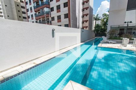 Apartamento à venda com 105m², 3 quartos e 3 vagas Apartamento à venda com 105m², 3 quartos e 3 vagasÁrea comum - Piscina