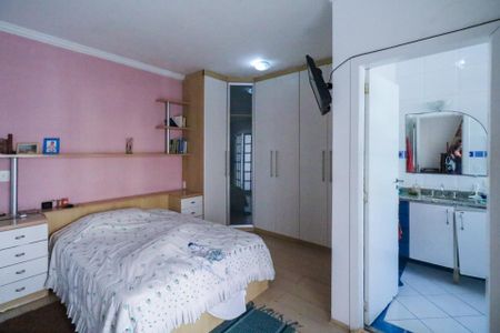 Casa para alugar com 200m², 4 quartos e 3 vagas Casa para alugar com 200m², 4 quartos e 3 vagasSuíte 1