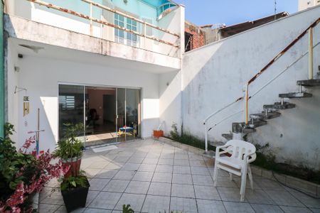 Casa para alugar com 200m², 4 quartos e 3 vagas Casa para alugar com 200m², 4 quartos e 3 vagasQuintal