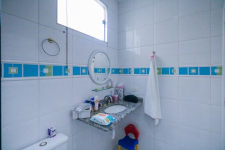 Casa para alugar com 200m², 4 quartos e 3 vagas Casa para alugar com 200m², 4 quartos e 3 vagasBanheiro