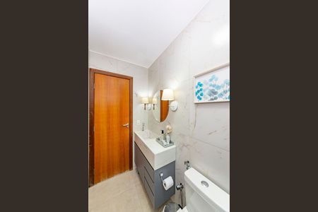 Apartamento à venda com 175m², 3 quartos e 2 vagas Apartamento à venda com 175m², 3 quartos e 2 vagasBanheiro Social