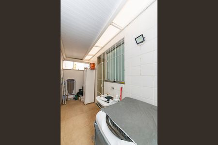 Apartamento à venda com 175m², 3 quartos e 2 vagas Apartamento à venda com 175m², 3 quartos e 2 vagasÁrea de Serviço