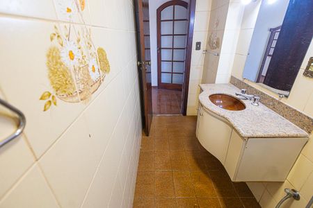 Casa à venda com 453m², 5 quartos e 8 vagas Casa à venda com 453m², 5 quartos e 8 vagasBanheiro 3