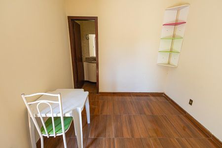 Casa à venda com 453m², 5 quartos e 8 vagas Casa à venda com 453m², 5 quartos e 8 vagasSuite