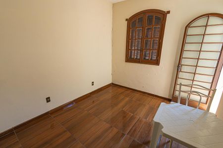 Casa à venda com 453m², 5 quartos e 8 vagas Casa à venda com 453m², 5 quartos e 8 vagasSuite