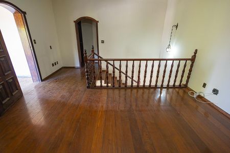 Casa à venda com 453m², 5 quartos e 8 vagas Casa à venda com 453m², 5 quartos e 8 vagasSala 3