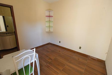 Casa à venda com 453m², 5 quartos e 8 vagas Casa à venda com 453m², 5 quartos e 8 vagasSuite