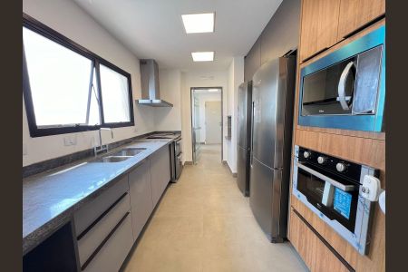 Cozinha de apartamento à venda com 3 quartos, 485m² em Paraíso, São Paulo