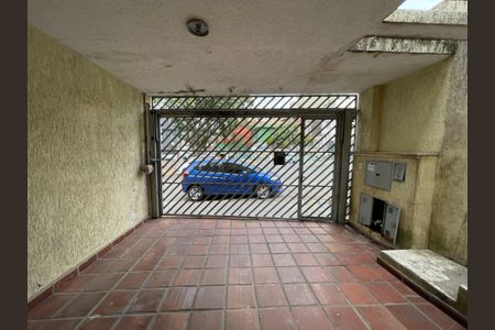 Casa à venda com 145m², 5 quartos e 2 vagas Casa à venda com 145m², 5 quartos e 2 vagasGaragem