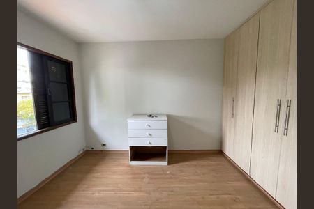 Casa à venda com 145m², 5 quartos e 2 vagas Casa à venda com 145m², 5 quartos e 2 vagasSuíte