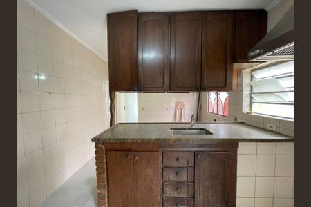 Casa à venda com 145m², 5 quartos e 2 vagas Casa à venda com 145m², 5 quartos e 2 vagasCozinha