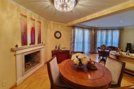 Apartamento à venda com 245m², 5 quartos e 4 vagasSala