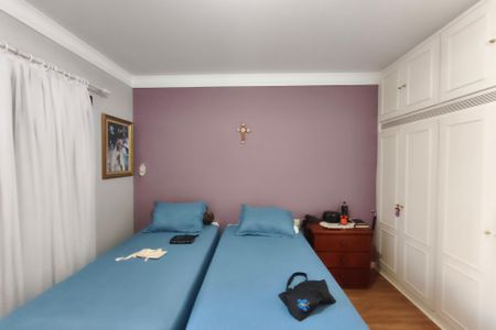 Apartamento à venda com 245m², 5 quartos e 4 vagasQuarto Suíte 2