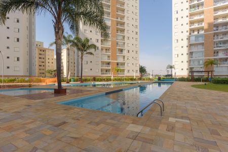 Apartamento à venda com 110m², 4 quartos e 2 vagas Apartamento à venda com 110m², 4 quartos e 2 vagasÁrea comum - Piscina