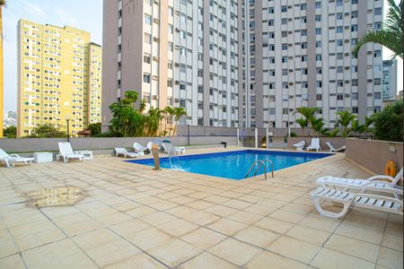Apartamento à venda com 36m², 1 quarto e 1 vagaÁrea comum - Piscina