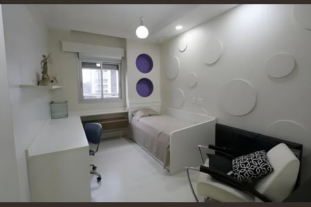 Apartamento à venda com 340m², 3 quartos e 5 vagas Apartamento à venda com 340m², 3 quartos e 5 vagasQuarto