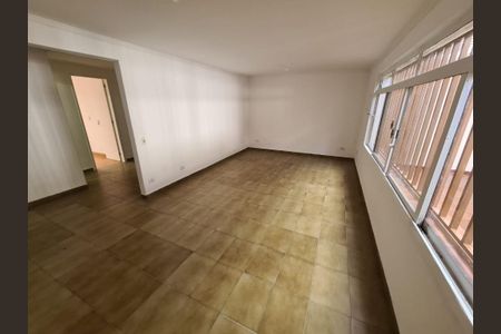 Casa à venda com 5 quartos, 230m² em Vila Cordeiro, São Paulo