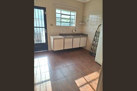 Casa à venda com 3 quartos, 151m² em Campo Belo, São Paulo