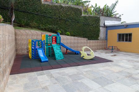 Apartamento à venda com 70m², 2 quartos e 1 vaga Apartamento à venda com 70m², 2 quartos e 1 vagaÁrea comum - Playground