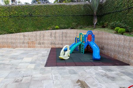 Apartamento à venda com 70m², 2 quartos e 1 vaga Apartamento à venda com 70m², 2 quartos e 1 vagaÁrea comum - Playground