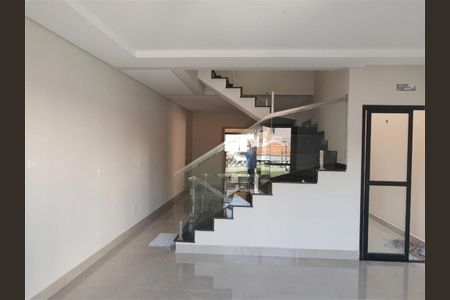 Casa à venda com 194m², 3 quartos e 4 vagas