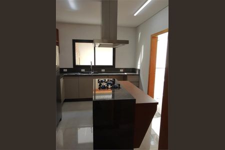 Casa à venda com 3 quartos, 194m² em Jardim Andrea Demarchi, São Bernardo do Campo