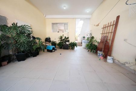 Casa à venda com 40m², 1 quarto e 1 vagaGaragem