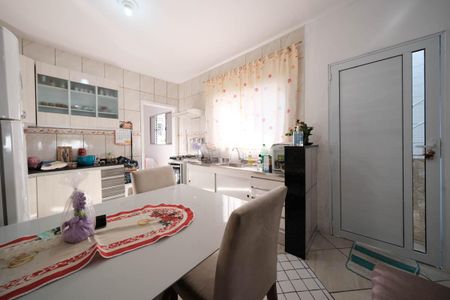Casa à venda com 40m², 1 quarto e 1 vagaSala/Cozinha
