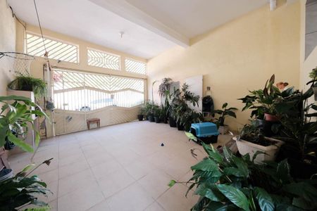 Casa à venda com 40m², 1 quarto e 1 vagaGaragem