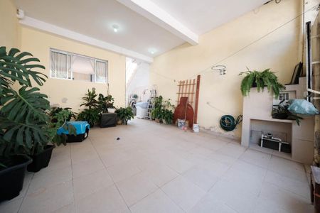 Casa à venda com 40m², 1 quarto e 1 vagaGaragem