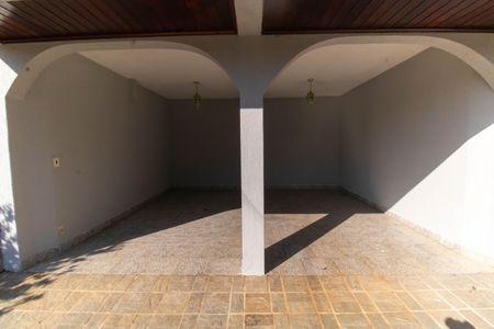 Casa de condomínio à venda com 190m², 3 quartos e 2 vagas Casa de condomínio à venda com 190m², 3 quartos e 2 vagasGaragem